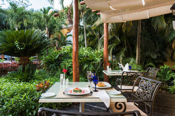 Hotel Royal Club Grand 4*